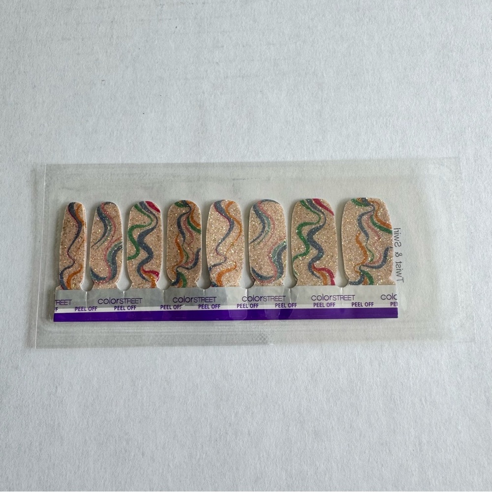 *Exclusive* Color Street: Twist & Swirl | Gold Rainbow Metallic Multicolor Blue - Picture 5 of 11